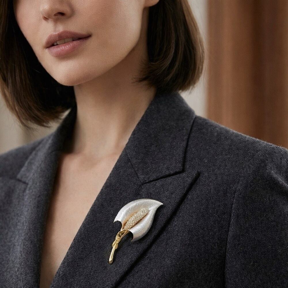 Floral Calla Lily Pin Brooch Zara Pearl Gold VTG Leaf Statement Boho Stem Flower